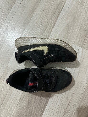 Nike çocuk spor ayakkabı