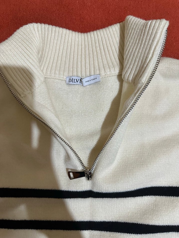 Dilvin Çizgili Beyaz Kadın Triko Kazak - Görsel 2