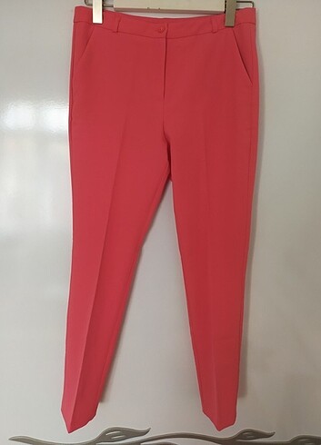 Bayan Slim Fit Havuç Kesim Pantolon 38 Beden