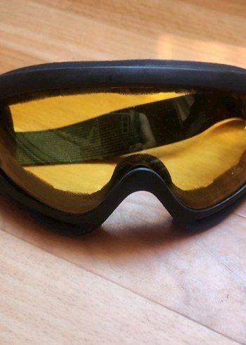 KAYAK SNOWBOARD Kaski   ve gozluk defosuz 51 cm ye kadar ayarli. - Görsel 15