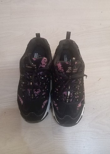 Skechers 38