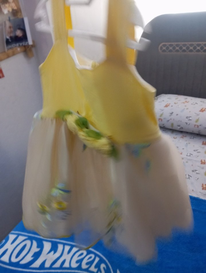 Sarı Nakışlı Kız Çocuk Elbise - Görsel 3