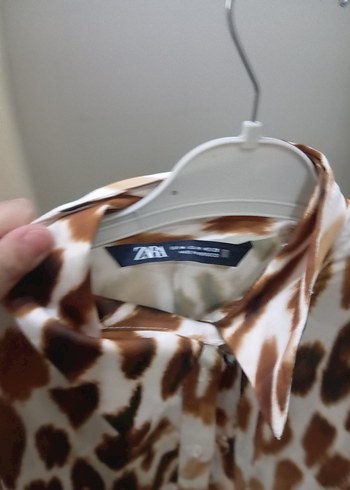 Leopar Desenli Saten Kadın Gömlek - Görsel 4