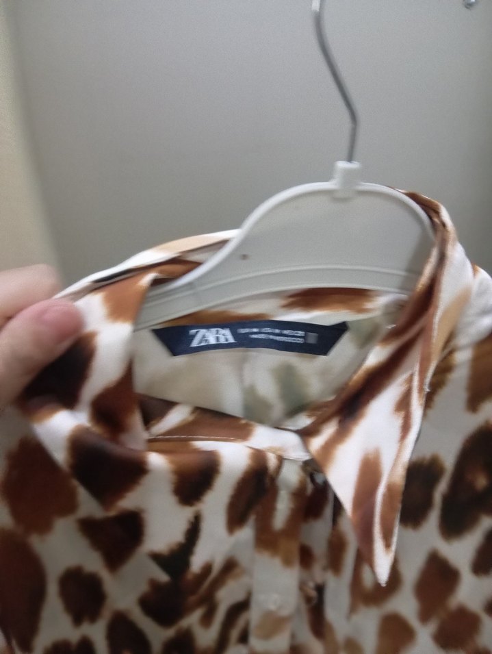 Leopar Desenli Saten Kadın Gömlek - Görsel 4