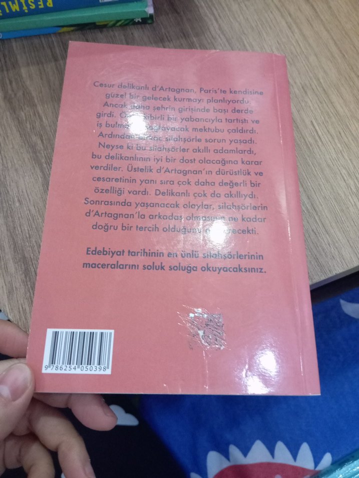 Üç Silahşörler - Kısaltılmış Metin - Görsel 2