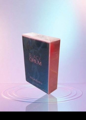 Yves Saint Laurent Yves Saint Laurent Black Opium Kadın Parfümü