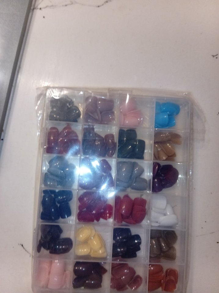 Çok Renkli Koyu Tırnak Süslemeleri Seti - Görsel 2