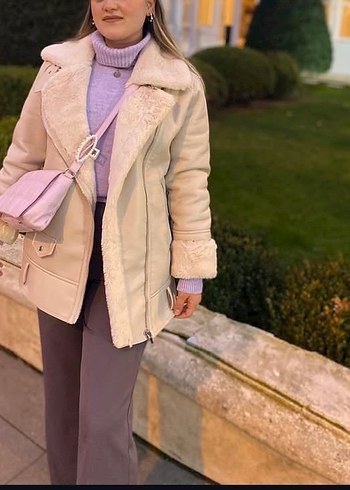 Stradivarius Beyaz Kürklü Kadın Kış Montu - Görsel 2