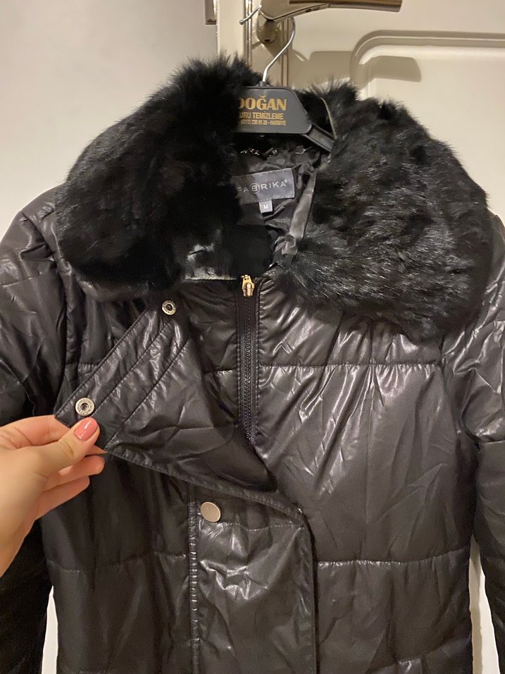Parlak Deri Siyah Kürklü Kadın Kışlık Ceket - Görsel 4