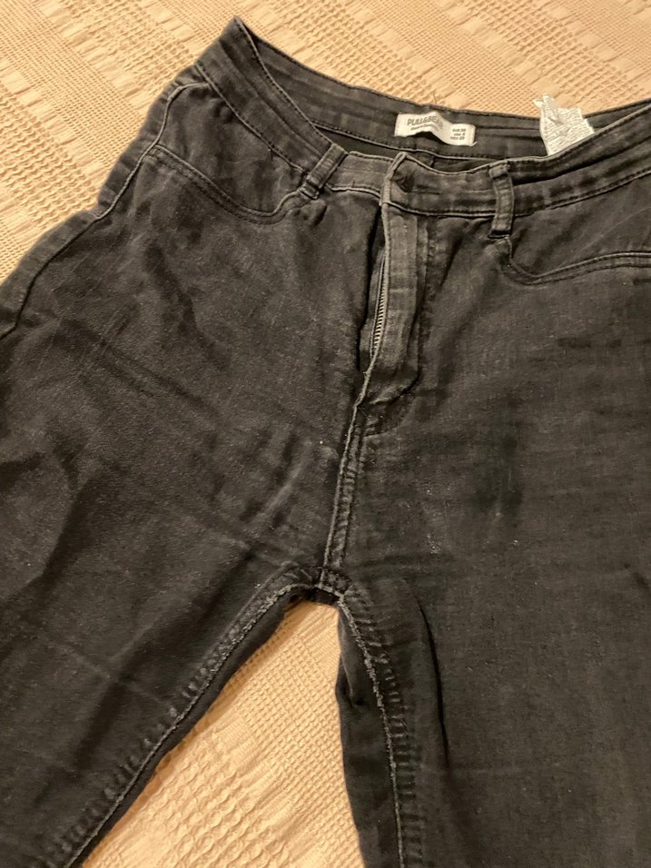 Siyah Bağcıklı Dar Kesim Midi Kot Pantolon - Görsel 3