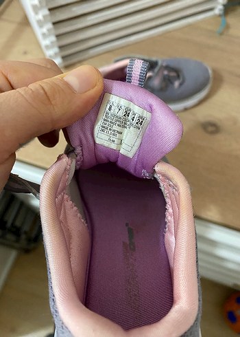 Skechers marka Kız Çocuk Gri Spor Bantlı Ayakkabı - Görsel 4