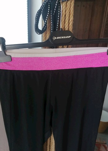 LC Waikiki Pembe Detaylı Siyah Mini Spor Tayt