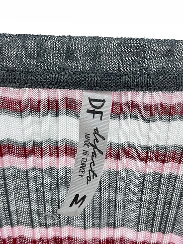 m Beden çeşitli Renk Defacto T-shirt %70 İndirimli.