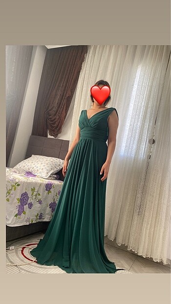 Hakkı yeşili abiye elbise
