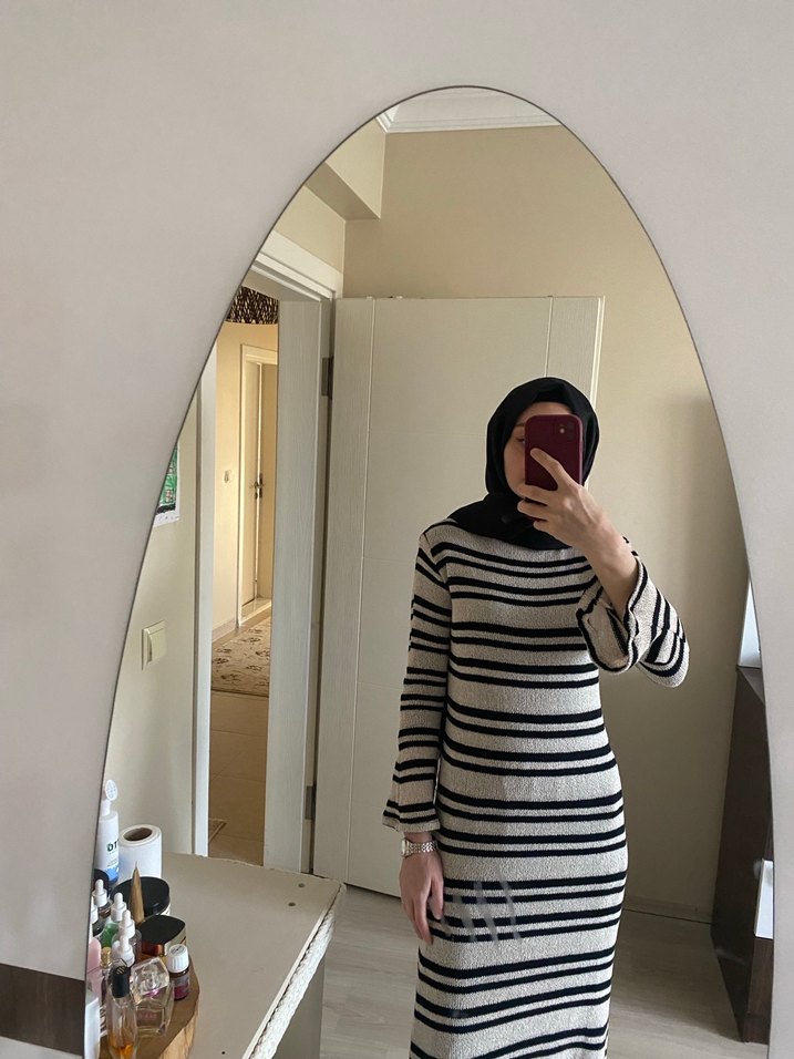 Uzun Kollu Zebra Desenli Triko Elbise - Görsel 3