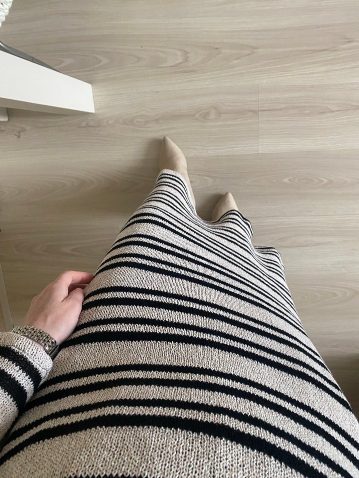 Uzun Kollu Zebra Desenli Triko Elbise - Görsel 4