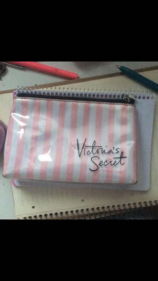 universal Beden Victoria?s Secret makyaj çantası