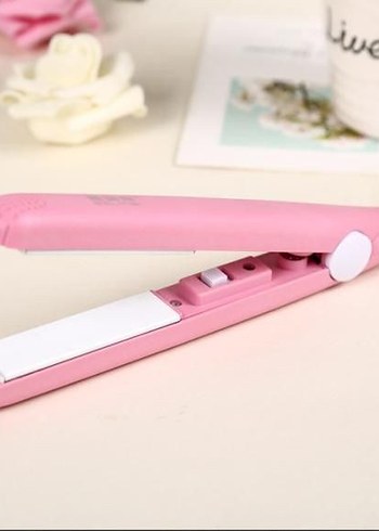 Pastel Pembe Saç Düzleştirici