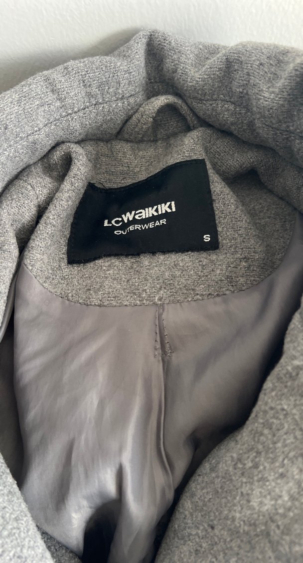 Gri Düğmeli Klasik Kaban - Görsel 2