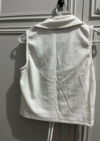 Kolsuz bağlamalı crop - Görsel 3