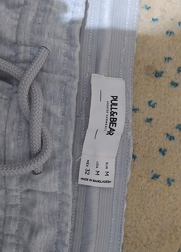m Beden gri Renk Pull and bear gri eşofman