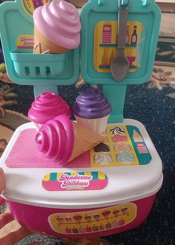 Pastel Renkli Oyuncak Dondurma Dükkanı - Görsel 3