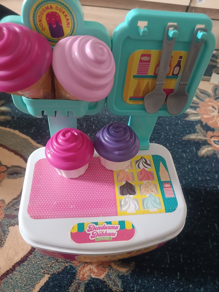 Pastel Renkli Oyuncak Dondurma Dükkanı - Görsel 4