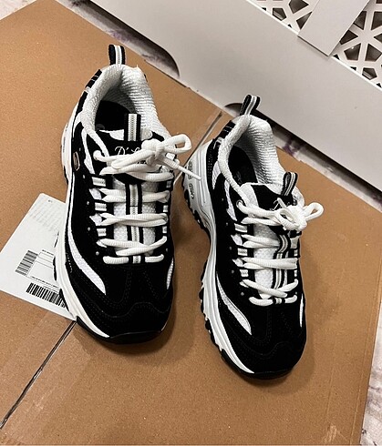 35,5 Beden ORJİNAL SKECHERS????