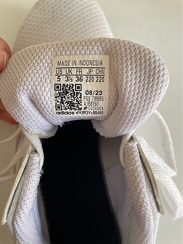 Adidas spor ayakkabı