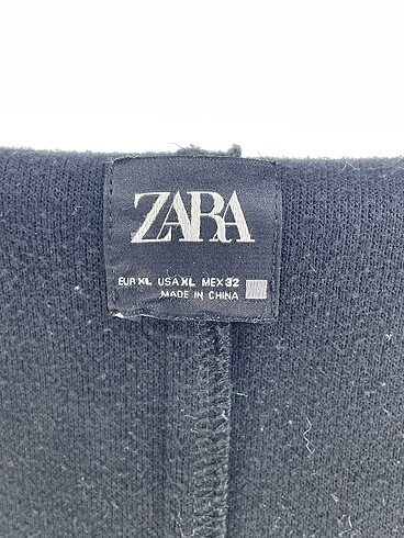 xl Beden siyah Renk Zara Kaban %70 İndirimli.
