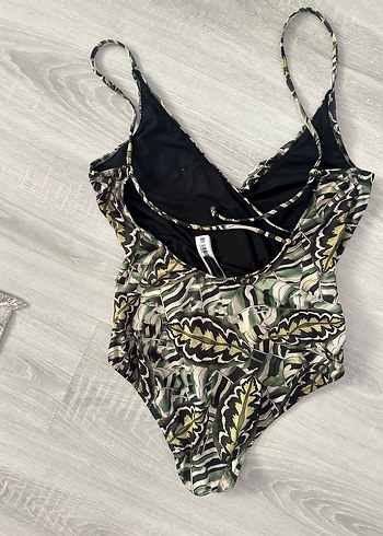 Yeşil Desenli Mayo - Görsel 2