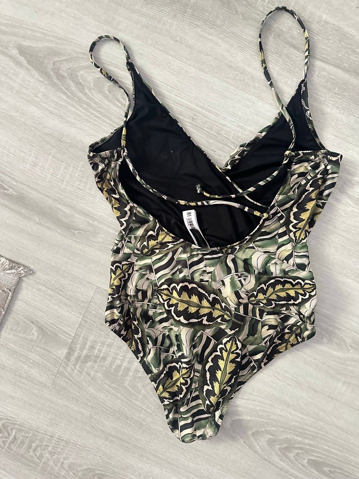 Yeşil Desenli  Mayo - Görsel 2