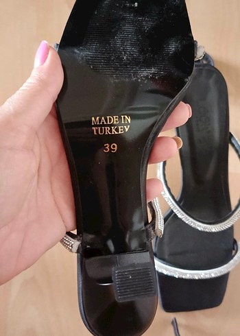 39 Beden siyah Renk Siyah Yılan Desenli Stiletto Taşlı Kadın Ayakkabı