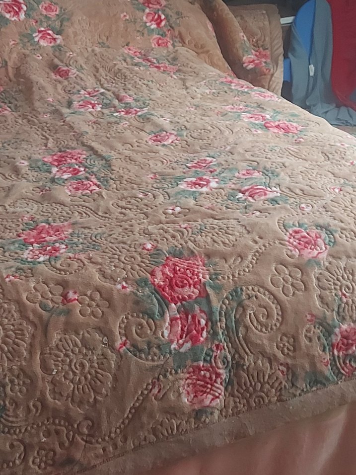 Pastel Pembe Desenli Yatak Örtüsü - Görsel 4