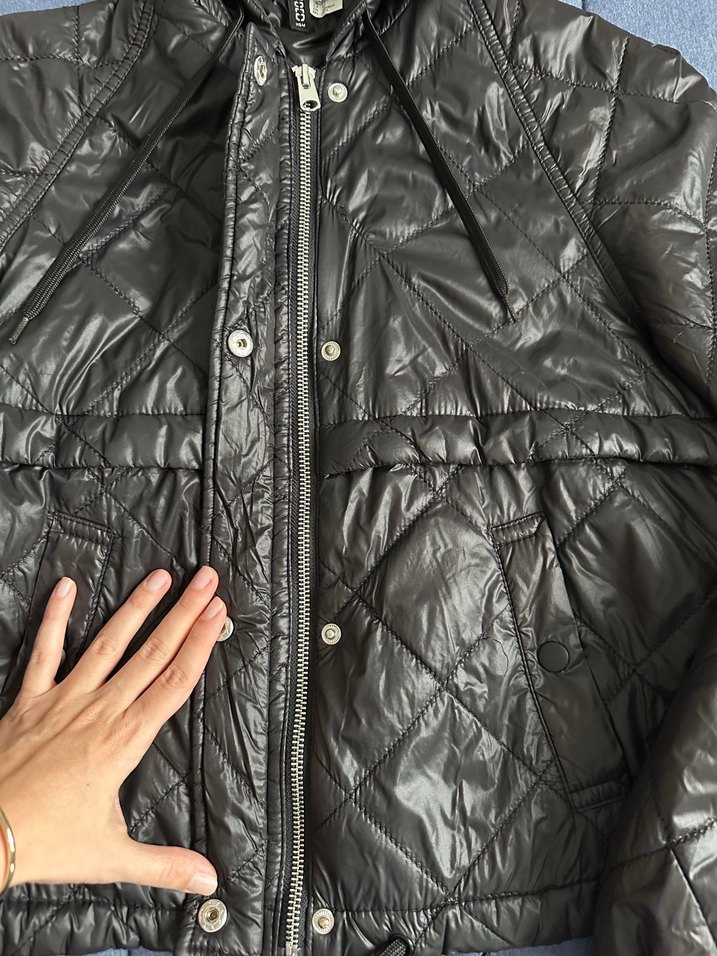 H&M kapüşonlu yağmurluk - Görsel 4