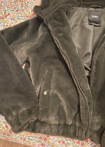 Koyu haki pull&bear tüylü mont - Görsel 3