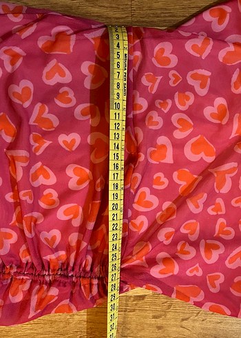 Pembe Kalp Desenli Drapeli Uzun Elbise - Görsel 3