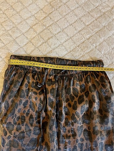 m Beden Saten Leopar desen pantolon
