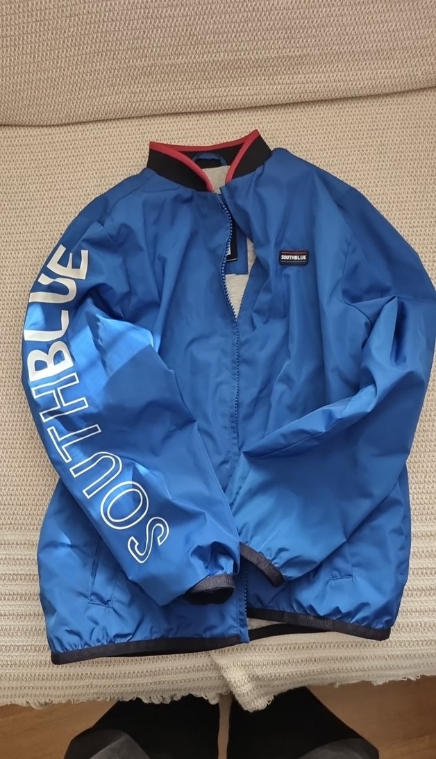 9/10 yaş
Mavi Fermuarlı Erkek Rüzgarlık - Görsel 4