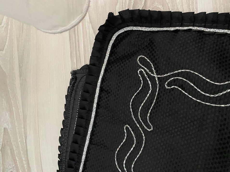 Nakışlı Siyah seccade - Görsel 4