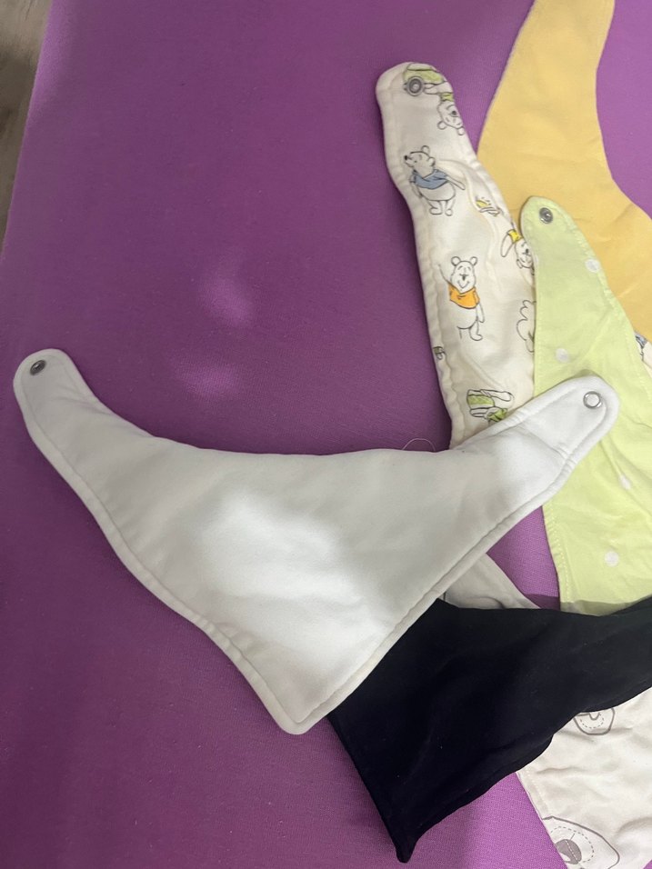 Renkli Nakışlı Bebek Önlükleri 9 adet - Görsel 2