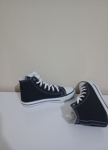 Converse unisex 64