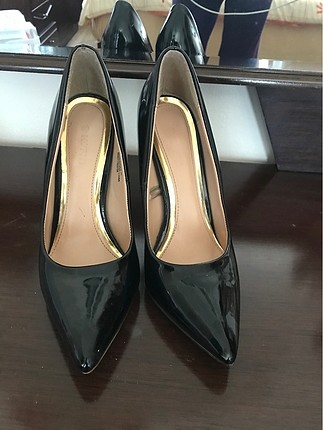 rugan stiletto