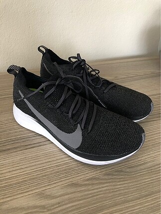 nike spor ayakkabı
