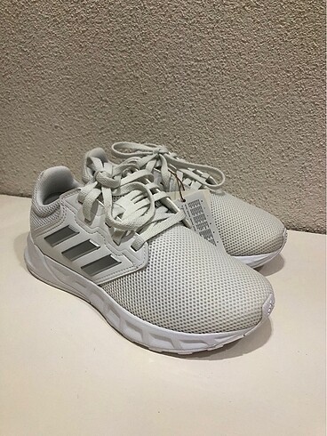 adidas sneaker