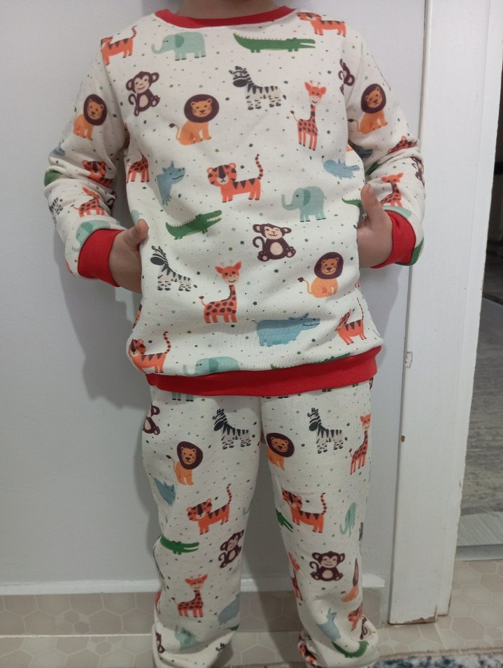 Çocuklar için Baskılı Sıcak Pijama Takımı - Görsel 2
