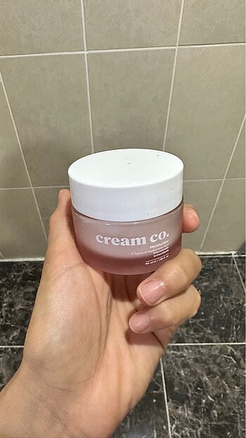 Cream co nemlendirici krem
