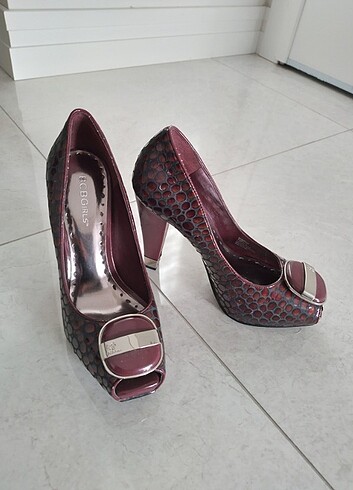 BCBG Maxazria BCBG Bordo Rugan Dolgu Taban Ayakkabı