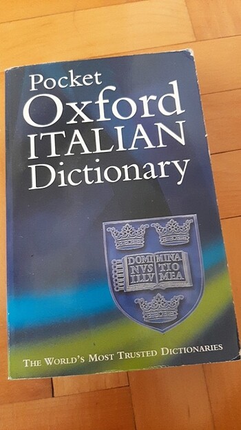 Pocket Oxford Italian dictionary.