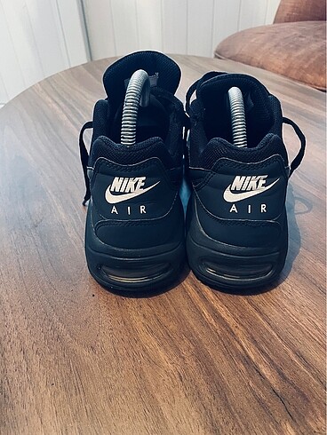 39 Beden siyah Renk Nike airmax orjınal